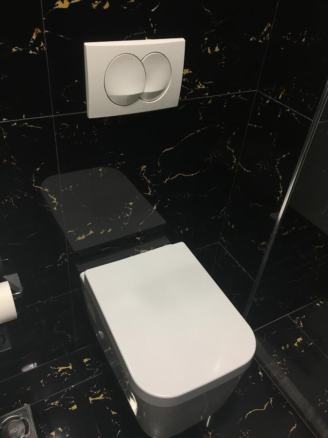 Soleo Hotel Тирана Екстериор снимка